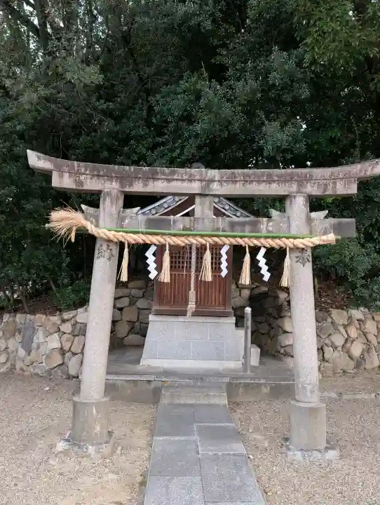 安居神社の{uncategorized: "未分類", other: "その他", undefined: "問題あり", building: "その他建物", grave: "お墓", sacred_gate: "鳥居", guardian: "狛犬", statue: "像", buddha: "仏像", history: "歴史", nature: "自然", garden: "庭園", animal: "動物", pagoda: "塔", temizu: "手水舎", mountain_gate: "山門・神門", sanctuary: "本殿・本堂", subordinate: "末社・摂社", art: "芸術", scenery: "景色", jizo: "地蔵", ema: "絵馬", goshuin: "御朱印", omikuji: "おみくじ", items: "授与品その他", amulet: "お守り", goshuincho: "御朱印帳", eats: "食事", festival: "お祭り", votive_dance: "神楽", shichigosan: "七五三参", wedding: "結婚式", experience: "体験その他", initially: "初詣", around: "周辺", anti_infection: "感染症対策"}