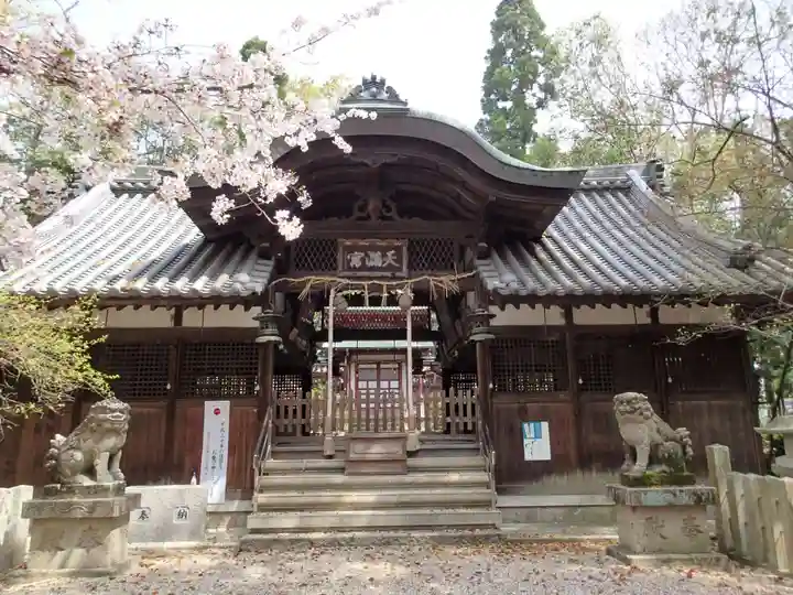 池坐朝霧黄幡比賣神社の本殿・本堂