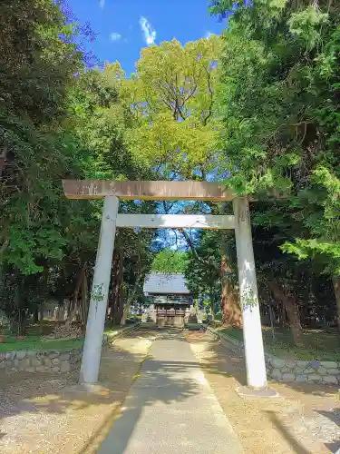 神明社（外坪神明社）の鳥居