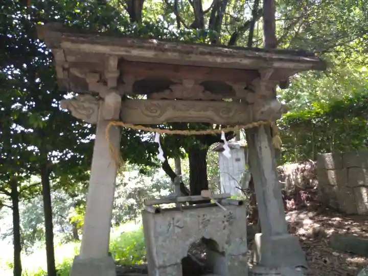 青江神社の手水舎