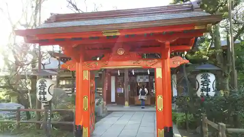 愛宕神社の山門