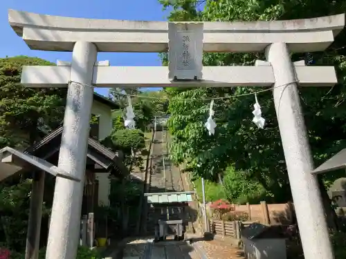 諏訪神社の{uncategorized: "未分類", other: "その他", undefined: "問題あり", building: "その他建物", grave: "お墓", sacred_gate: "鳥居", guardian: "狛犬", statue: "像", buddha: "仏像", history: "歴史", nature: "自然", garden: "庭園", animal: "動物", pagoda: "塔", temizu: "手水舎", mountain_gate: "山門・神門", sanctuary: "本殿・本堂", subordinate: "末社・摂社", art: "芸術", scenery: "景色", jizo: "地蔵", ema: "絵馬", goshuin: "御朱印", omikuji: "おみくじ", items: "授与品その他", amulet: "お守り", goshuincho: "御朱印帳", eats: "食事", festival: "お祭り", votive_dance: "神楽", shichigosan: "七五三参", wedding: "結婚式", experience: "体験その他", initially: "初詣", around: "周辺", anti_infection: "感染症対策"}