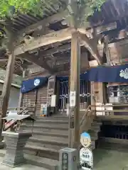 極楽寺の本殿