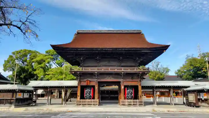尾張大國霊神社(国府宮)の山門・神門