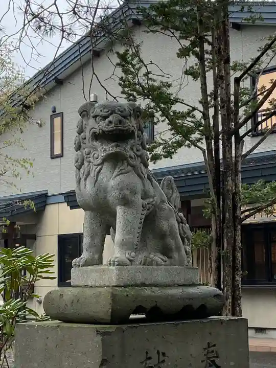 帯広三吉神社の狛犬