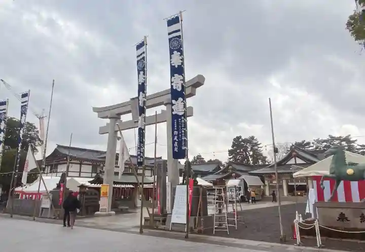 廣島護國神社の{uncategorized: "未分類", other: "その他", undefined: "問題あり", building: "その他建物", grave: "お墓", sacred_gate: "鳥居", guardian: "狛犬", statue: "像", buddha: "仏像", history: "歴史", nature: "自然", garden: "庭園", animal: "動物", pagoda: "塔", temizu: "手水舎", mountain_gate: "山門・神門", sanctuary: "本殿・本堂", subordinate: "末社・摂社", art: "芸術", scenery: "景色", jizo: "地蔵", ema: "絵馬", goshuin: "御朱印", omikuji: "おみくじ", items: "授与品その他", amulet: "お守り", goshuincho: "御朱印帳", eats: "食事", festival: "お祭り", votive_dance: "神楽", shichigosan: "七五三参", wedding: "結婚式", experience: "体験その他", initially: "初詣", around: "周辺", anti_infection: "感染症対策"}