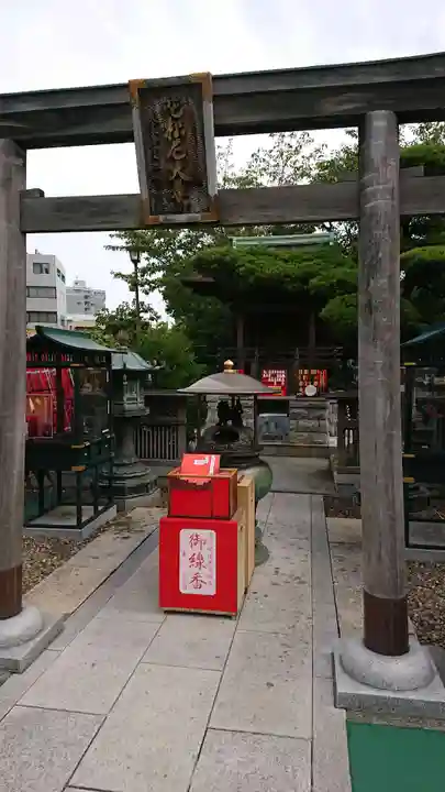 成田山深川不動堂(新勝寺東京別院)の鳥居
