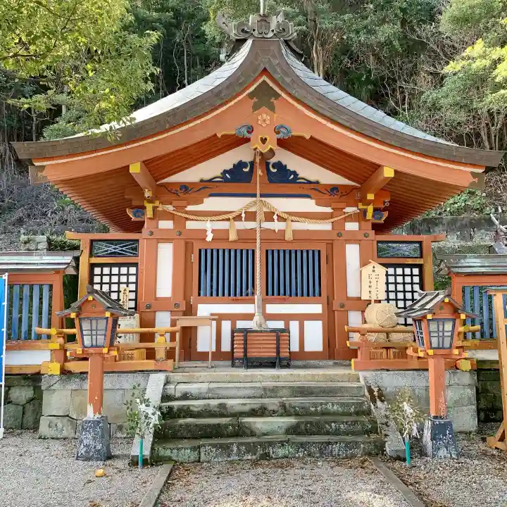 飛鳥神社の{uncategorized: "未分類", other: "その他", undefined: "問題あり", building: "その他建物", grave: "お墓", sacred_gate: "鳥居", guardian: "狛犬", statue: "像", buddha: "仏像", history: "歴史", nature: "自然", garden: "庭園", animal: "動物", pagoda: "塔", temizu: "手水舎", mountain_gate: "山門・神門", sanctuary: "本殿・本堂", subordinate: "末社・摂社", art: "芸術", scenery: "景色", jizo: "地蔵", ema: "絵馬", goshuin: "御朱印", omikuji: "おみくじ", items: "授与品その他", amulet: "お守り", goshuincho: "御朱印帳", eats: "食事", festival: "お祭り", votive_dance: "神楽", shichigosan: "七五三参", wedding: "結婚式", experience: "体験その他", initially: "初詣", around: "周辺", anti_infection: "感染症対策"}