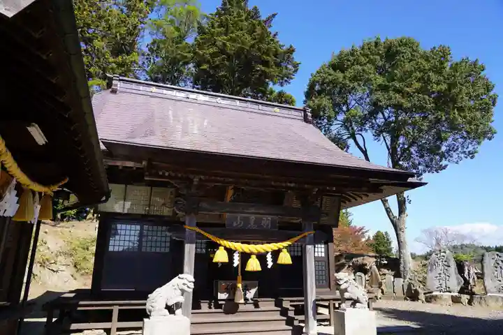 長屋神社の本殿・本堂