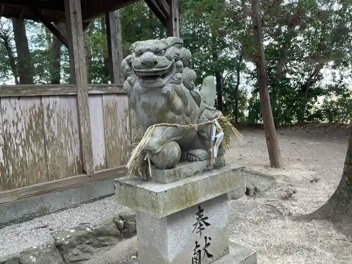 奈々美神社の{uncategorized: "未分類", other: "その他", undefined: "問題あり", building: "その他建物", grave: "お墓", sacred_gate: "鳥居", guardian: "狛犬", statue: "像", buddha: "仏像", history: "歴史", nature: "自然", garden: "庭園", animal: "動物", pagoda: "塔", temizu: "手水舎", mountain_gate: "山門・神門", sanctuary: "本殿・本堂", subordinate: "末社・摂社", art: "芸術", scenery: "景色", jizo: "地蔵", ema: "絵馬", goshuin: "御朱印", omikuji: "おみくじ", items: "授与品その他", amulet: "お守り", goshuincho: "御朱印帳", eats: "食事", festival: "お祭り", votive_dance: "神楽", shichigosan: "七五三参", wedding: "結婚式", experience: "体験その他", initially: "初詣", around: "周辺", anti_infection: "感染症対策"}