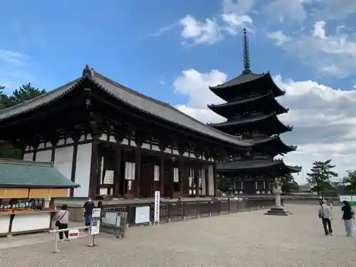 興福寺の本殿