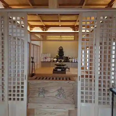 蓮華院の本殿・本堂