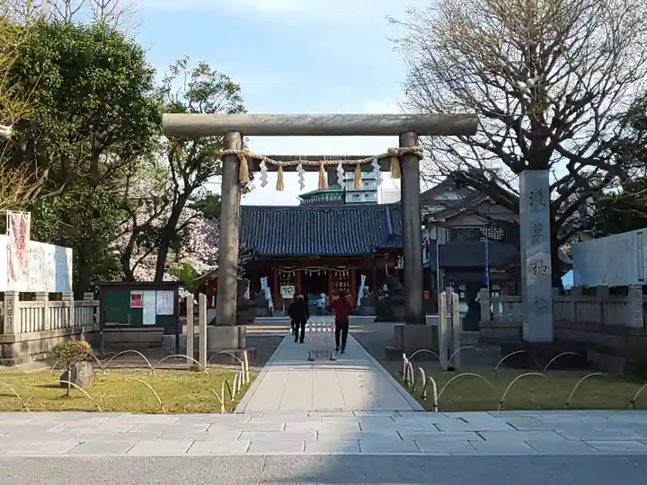 浅草神社の鳥居
