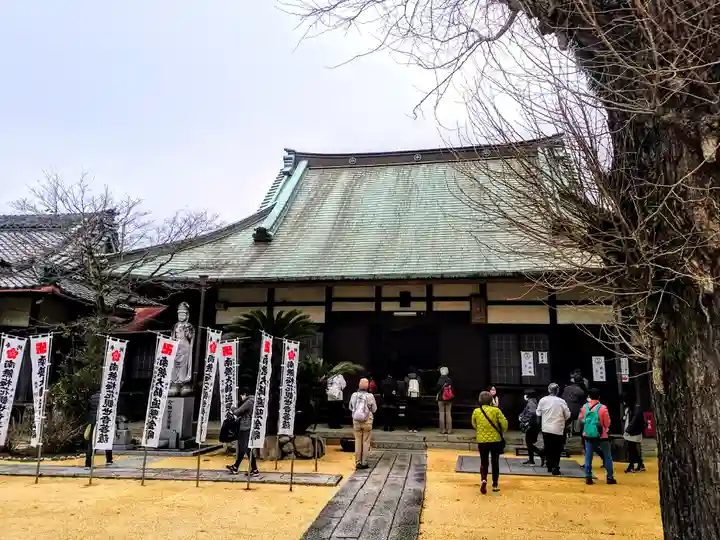 興昌寺の本殿・本堂