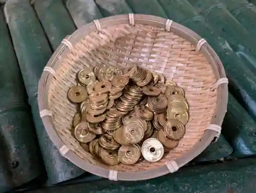 銭洗弁財天宇賀福神社(神奈川県)