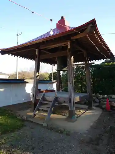 班渓寺の{uncategorized: "未分類", other: "その他", undefined: "問題あり", building: "その他建物", grave: "お墓", sacred_gate: "鳥居", guardian: "狛犬", statue: "像", buddha: "仏像", history: "歴史", nature: "自然", garden: "庭園", animal: "動物", pagoda: "塔", temizu: "手水舎", mountain_gate: "山門・神門", sanctuary: "本殿・本堂", subordinate: "末社・摂社", art: "芸術", scenery: "景色", jizo: "地蔵", ema: "絵馬", goshuin: "御朱印", omikuji: "おみくじ", items: "授与品その他", amulet: "お守り", goshuincho: "御朱印帳", eats: "食事", festival: "お祭り", votive_dance: "神楽", shichigosan: "七五三参", wedding: "結婚式", experience: "体験その他", initially: "初詣", around: "周辺", anti_infection: "感染症対策"}