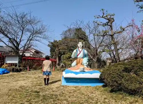 稲荷神社の像