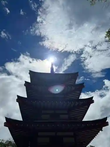 新倉富士浅間神社の塔