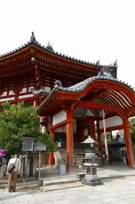 興福寺の本殿・本堂