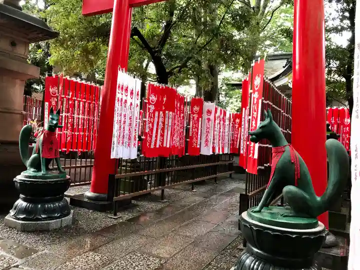 豊川稲荷東京別院の狛犬