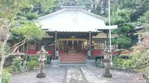 妙蔵寺の本殿