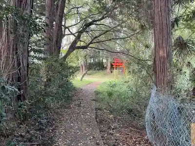 尾白稲荷神社(岐阜県)