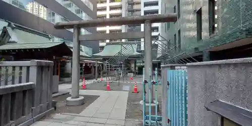 宮益御嶽神社の鳥居