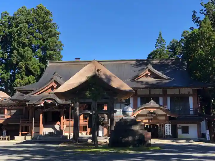 出羽神社(出羽三山神社)~三神合祭殿~(山形県)