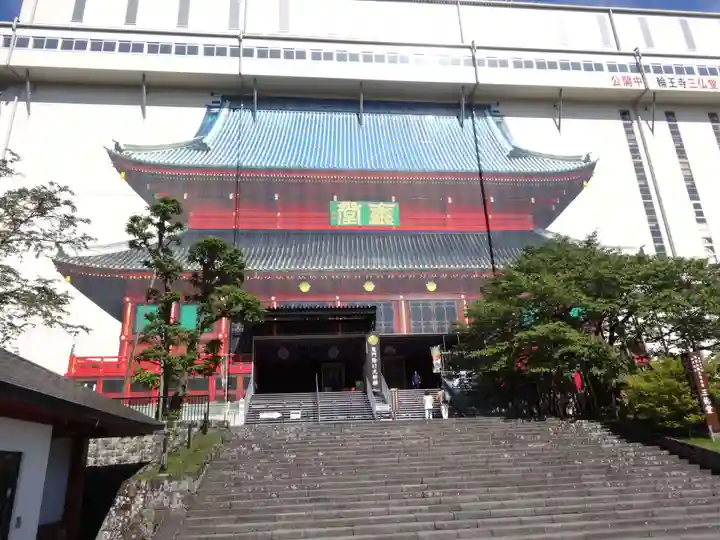 輪王寺の本殿・本堂