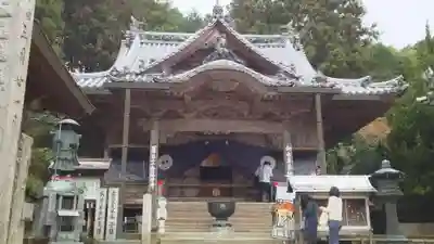 藤井寺の本殿・本堂