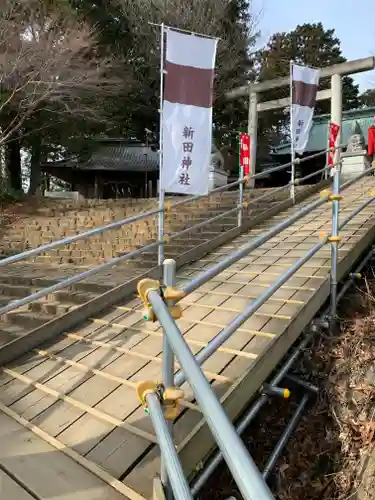 新田神社の建物その他