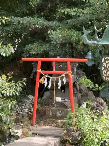 進雄神社の{uncategorized: "未分類", other: "その他", undefined: "問題あり", building: "その他建物", grave: "お墓", sacred_gate: "鳥居", guardian: "狛犬", statue: "像", buddha: "仏像", history: "歴史", nature: "自然", garden: "庭園", animal: "動物", pagoda: "塔", temizu: "手水舎", mountain_gate: "山門・神門", sanctuary: "本殿・本堂", subordinate: "末社・摂社", art: "芸術", scenery: "景色", jizo: "地蔵", ema: "絵馬", goshuin: "御朱印", omikuji: "おみくじ", items: "授与品その他", amulet: "お守り", goshuincho: "御朱印帳", eats: "食事", festival: "お祭り", votive_dance: "神楽", shichigosan: "七五三参", wedding: "結婚式", experience: "体験その他", initially: "初詣", around: "周辺", anti_infection: "感染症対策"}