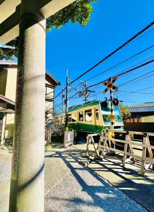 御霊神社の{uncategorized: "未分類", other: "その他", undefined: "問題あり", building: "その他建物", grave: "お墓", sacred_gate: "鳥居", guardian: "狛犬", statue: "像", buddha: "仏像", history: "歴史", nature: "自然", garden: "庭園", animal: "動物", pagoda: "塔", temizu: "手水舎", mountain_gate: "山門・神門", sanctuary: "本殿・本堂", subordinate: "末社・摂社", art: "芸術", scenery: "景色", jizo: "地蔵", ema: "絵馬", goshuin: "御朱印", omikuji: "おみくじ", items: "授与品その他", amulet: "お守り", goshuincho: "御朱印帳", eats: "食事", festival: "お祭り", votive_dance: "神楽", shichigosan: "七五三参", wedding: "結婚式", experience: "体験その他", initially: "初詣", around: "周辺", anti_infection: "感染症対策"}