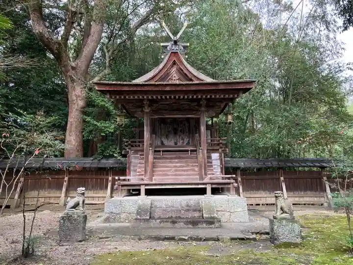小泉神社の本殿・本堂