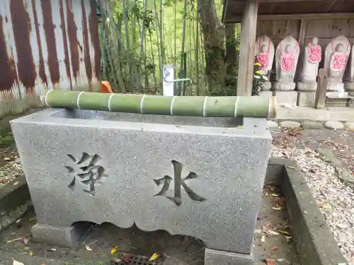 聖衆寺の手水舎