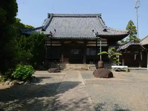 桂昌寺の本殿・本堂