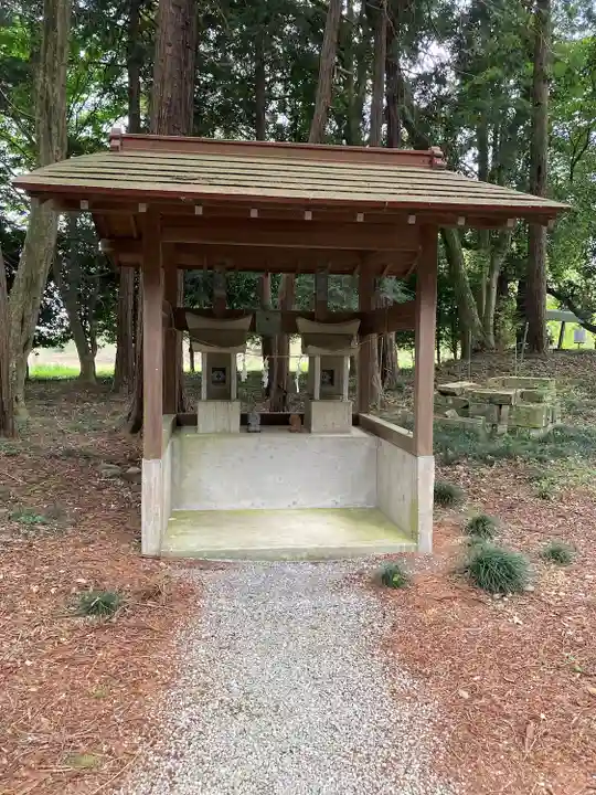 鷲宮神社の末社・摂社