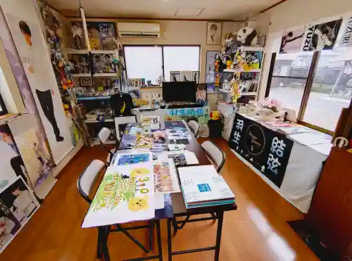 羽生天神社の{uncategorized: "未分類", other: "その他", undefined: "問題あり", building: "その他建物", grave: "お墓", sacred_gate: "鳥居", guardian: "狛犬", statue: "像", buddha: "仏像", history: "歴史", nature: "自然", garden: "庭園", animal: "動物", pagoda: "塔", temizu: "手水舎", mountain_gate: "山門・神門", sanctuary: "本殿・本堂", subordinate: "末社・摂社", art: "芸術", scenery: "景色", jizo: "地蔵", ema: "絵馬", goshuin: "御朱印", omikuji: "おみくじ", items: "授与品その他", amulet: "お守り", goshuincho: "御朱印帳", eats: "食事", festival: "お祭り", votive_dance: "神楽", shichigosan: "七五三参", wedding: "結婚式", experience: "体験その他", initially: "初詣", around: "周辺", anti_infection: "感染症対策"}