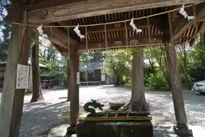 蠶養國神社の手水舎