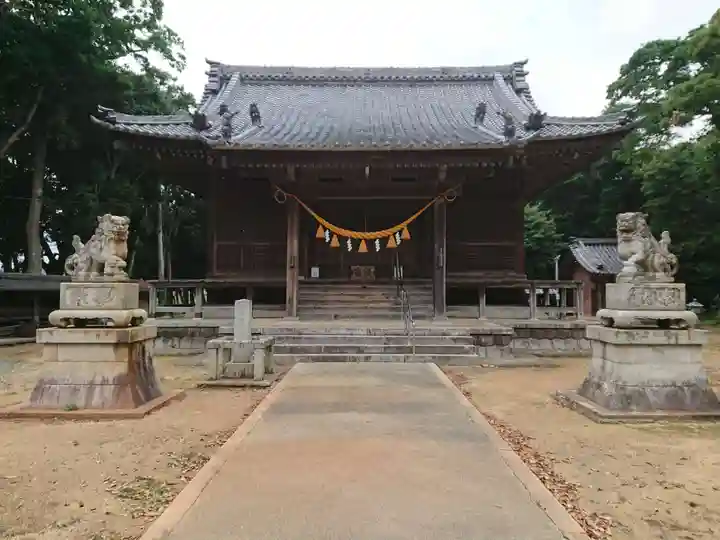 逆戈神社の本殿・本堂