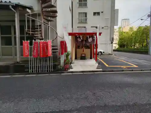 高尾稲荷神社の本殿・本堂