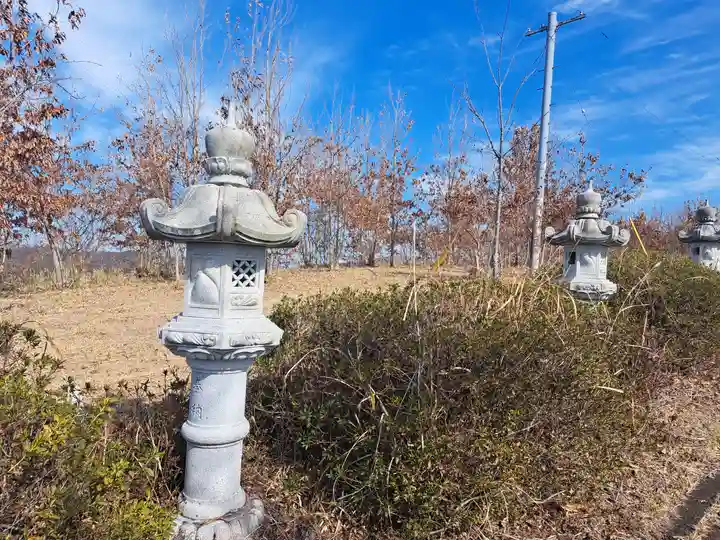 顕徳坊尊のその他建物