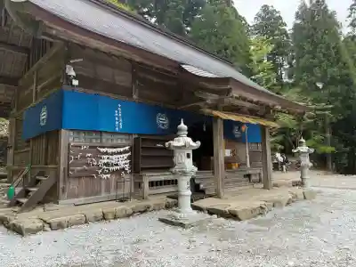 英彦山神宮の{uncategorized: "未分類", other: "その他", undefined: "問題あり", building: "その他建物", grave: "お墓", sacred_gate: "鳥居", guardian: "狛犬", statue: "像", buddha: "仏像", history: "歴史", nature: "自然", garden: "庭園", animal: "動物", pagoda: "塔", temizu: "手水舎", mountain_gate: "山門・神門", sanctuary: "本殿・本堂", subordinate: "末社・摂社", art: "芸術", scenery: "景色", jizo: "地蔵", ema: "絵馬", goshuin: "御朱印", omikuji: "おみくじ", items: "授与品その他", amulet: "お守り", goshuincho: "御朱印帳", eats: "食事", festival: "お祭り", votive_dance: "神楽", shichigosan: "七五三参", wedding: "結婚式", experience: "体験その他", initially: "初詣", around: "周辺", anti_infection: "感染症対策"}