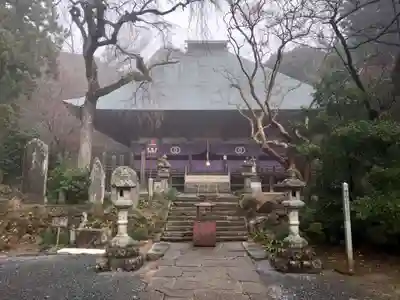 西明寺の本殿・本堂
