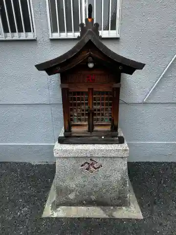 出世地蔵尊の{uncategorized: "未分類", other: "その他", undefined: "問題あり", building: "その他建物", grave: "お墓", sacred_gate: "鳥居", guardian: "狛犬", statue: "像", buddha: "仏像", history: "歴史", nature: "自然", garden: "庭園", animal: "動物", pagoda: "塔", temizu: "手水舎", mountain_gate: "山門・神門", sanctuary: "本殿・本堂", subordinate: "末社・摂社", art: "芸術", scenery: "景色", jizo: "地蔵", ema: "絵馬", goshuin: "御朱印", omikuji: "おみくじ", items: "授与品その他", amulet: "お守り", goshuincho: "御朱印帳", eats: "食事", festival: "お祭り", votive_dance: "神楽", shichigosan: "七五三参", wedding: "結婚式", experience: "体験その他", initially: "初詣", around: "周辺", anti_infection: "感染症対策"}