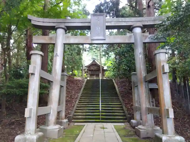 長岡神社・八幡神社・天御布須麻神社(福井県)