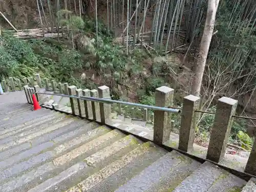 石清水八幡宮の{uncategorized: "未分類", other: "その他", undefined: "問題あり", building: "その他建物", grave: "お墓", sacred_gate: "鳥居", guardian: "狛犬", statue: "像", buddha: "仏像", history: "歴史", nature: "自然", garden: "庭園", animal: "動物", pagoda: "塔", temizu: "手水舎", mountain_gate: "山門・神門", sanctuary: "本殿・本堂", subordinate: "末社・摂社", art: "芸術", scenery: "景色", jizo: "地蔵", ema: "絵馬", goshuin: "御朱印", omikuji: "おみくじ", items: "授与品その他", amulet: "お守り", goshuincho: "御朱印帳", eats: "食事", festival: "お祭り", votive_dance: "神楽", shichigosan: "七五三参", wedding: "結婚式", experience: "体験その他", initially: "初詣", around: "周辺", anti_infection: "感染症対策"}