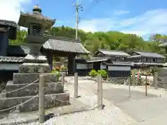 観音寺の山門