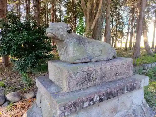 鳴海杻神社の狛犬