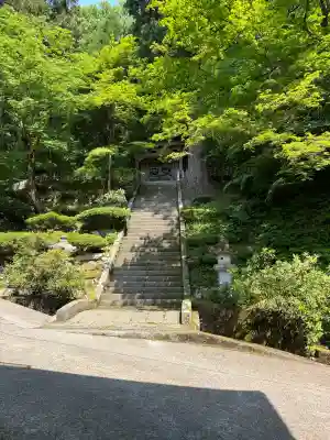 永平寺の{uncategorized: "未分類", other: "その他", undefined: "問題あり", building: "その他建物", grave: "お墓", sacred_gate: "鳥居", guardian: "狛犬", statue: "像", buddha: "仏像", history: "歴史", nature: "自然", garden: "庭園", animal: "動物", pagoda: "塔", temizu: "手水舎", mountain_gate: "山門・神門", sanctuary: "本殿・本堂", subordinate: "末社・摂社", art: "芸術", scenery: "景色", jizo: "地蔵", ema: "絵馬", goshuin: "御朱印", omikuji: "おみくじ", items: "授与品その他", amulet: "お守り", goshuincho: "御朱印帳", eats: "食事", festival: "お祭り", votive_dance: "神楽", shichigosan: "七五三参", wedding: "結婚式", experience: "体験その他", initially: "初詣", around: "周辺", anti_infection: "感染症対策"}